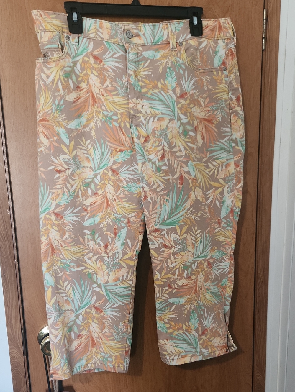 Floral Printed Womens Casual Capri Pants - Tan with Mint & Coral Accents